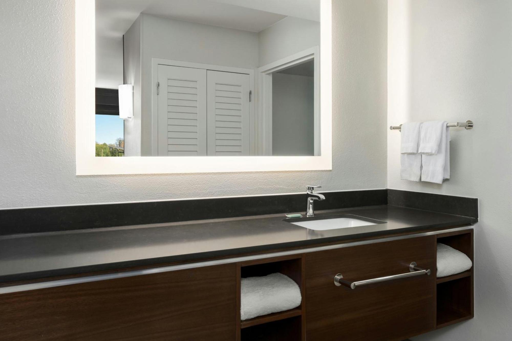 Courtyard By Marriott Chattanooga Downtown Luaran gambar